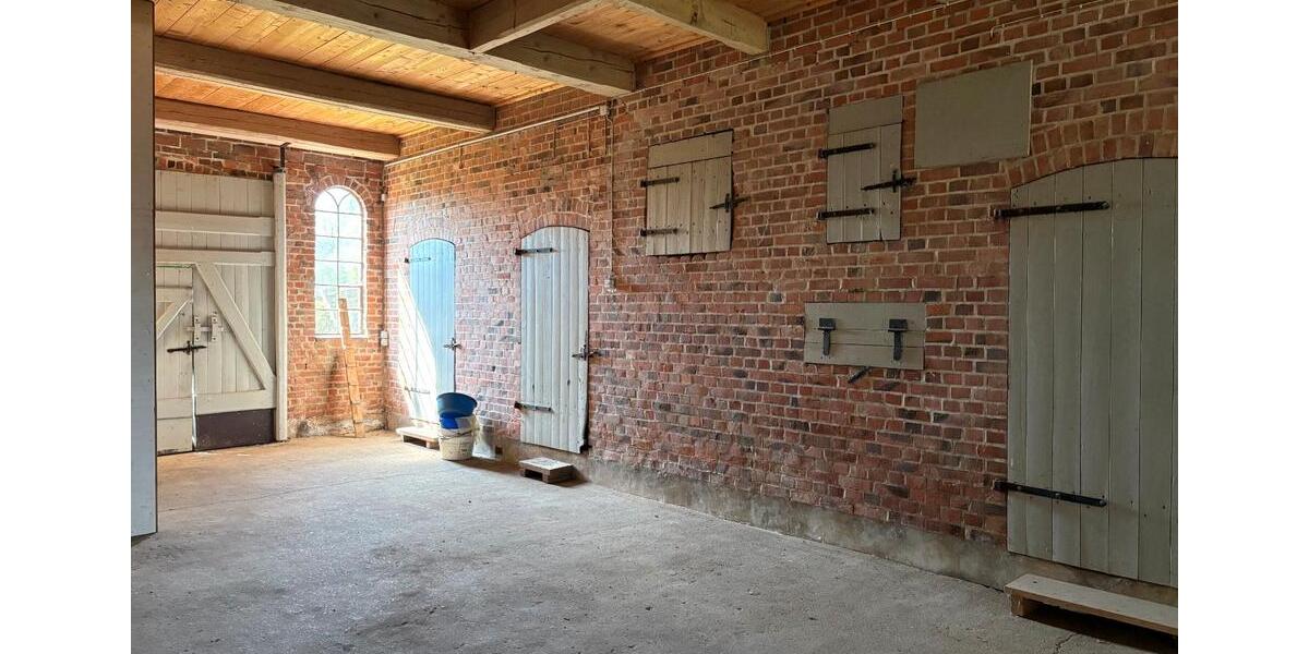 Bauernhaus, Landhaus Beringstedt - 8 Zimmer, 180 m&sup2;, 1.400&euro; | Angebot:26335864