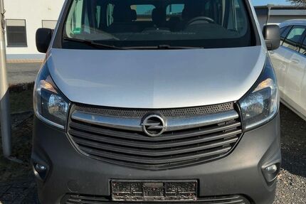 Opel Vivaro 170.802 km 5.500 &euro; Düsseldorf 40229