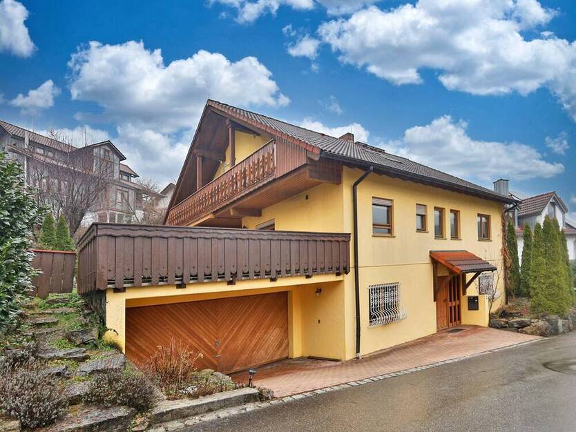 Freistehendes Einfamilienhaus mit viel Platz und Komfort