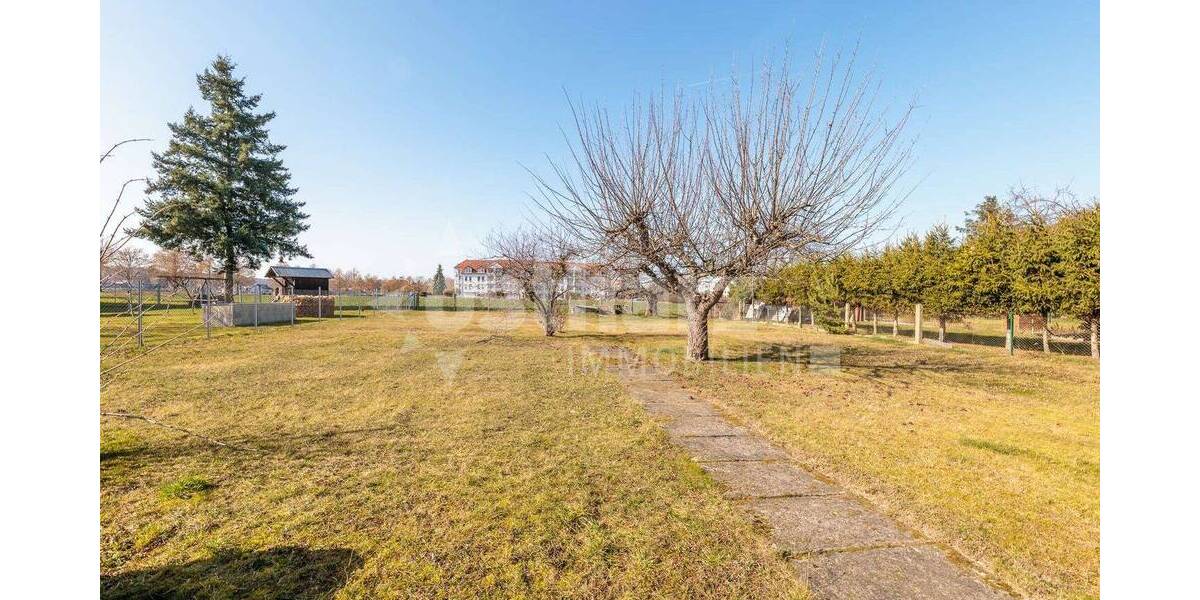 Doppelhaushälfte Ballenstedt - 3 Zimmer, 95 m&sup2;, 60.000&euro; | Angebot:25676682
