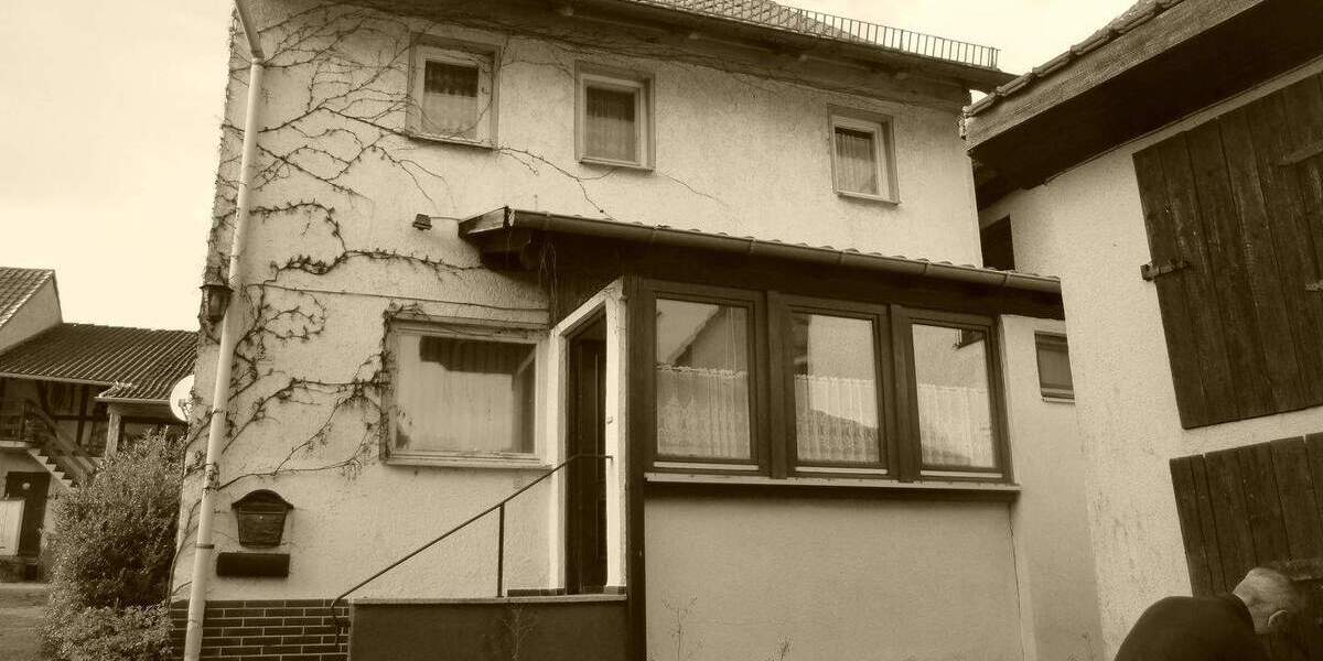 Bauernhaus, Landhaus Höchheim - 4 Zimmer, 100 m&sup2;, 39.500&euro; | Angebot:25725725