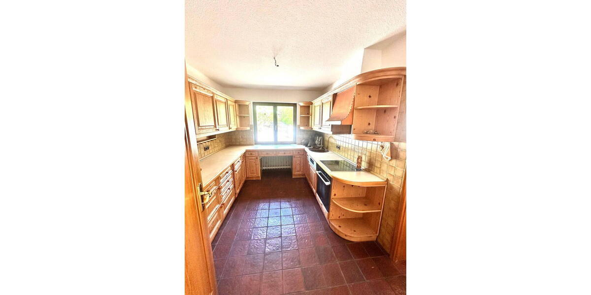 Einfamilienhaus Coburg - 7 Zimmer, 200 m&sup2;, 1.800&euro; | Angebot:26542410