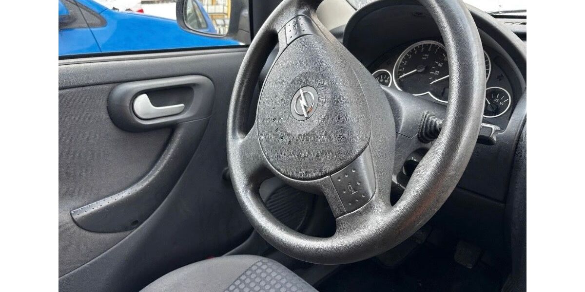 Opel Corsa 201.000 km 1.249 &euro; Demmin 17109