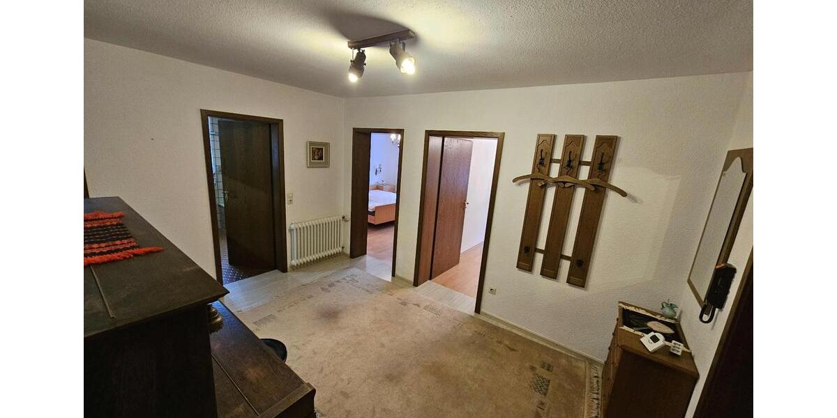 Einfamilienhaus Ochsenhausen - 7 Zimmer, 174 m&sup2;, 430.000&euro; | Angebot:26121638