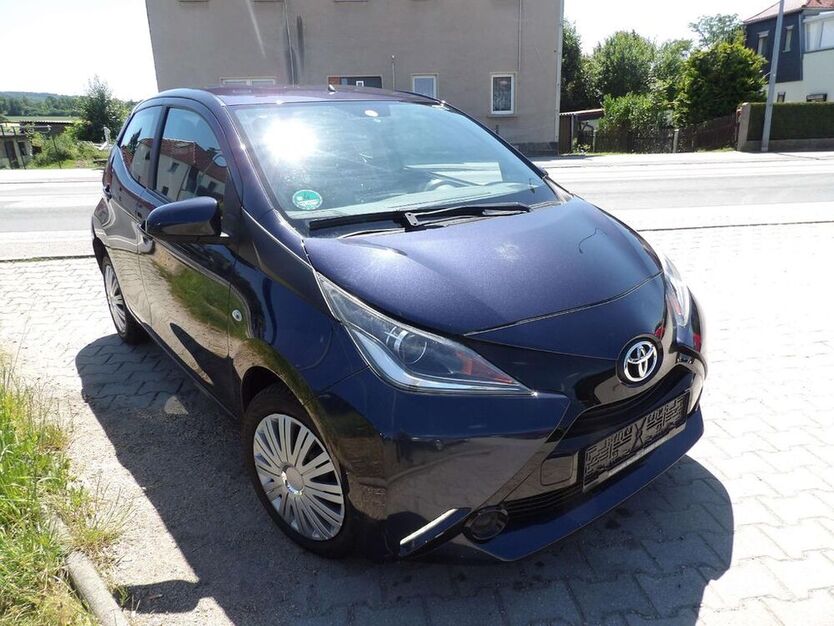 Aygo (X)
