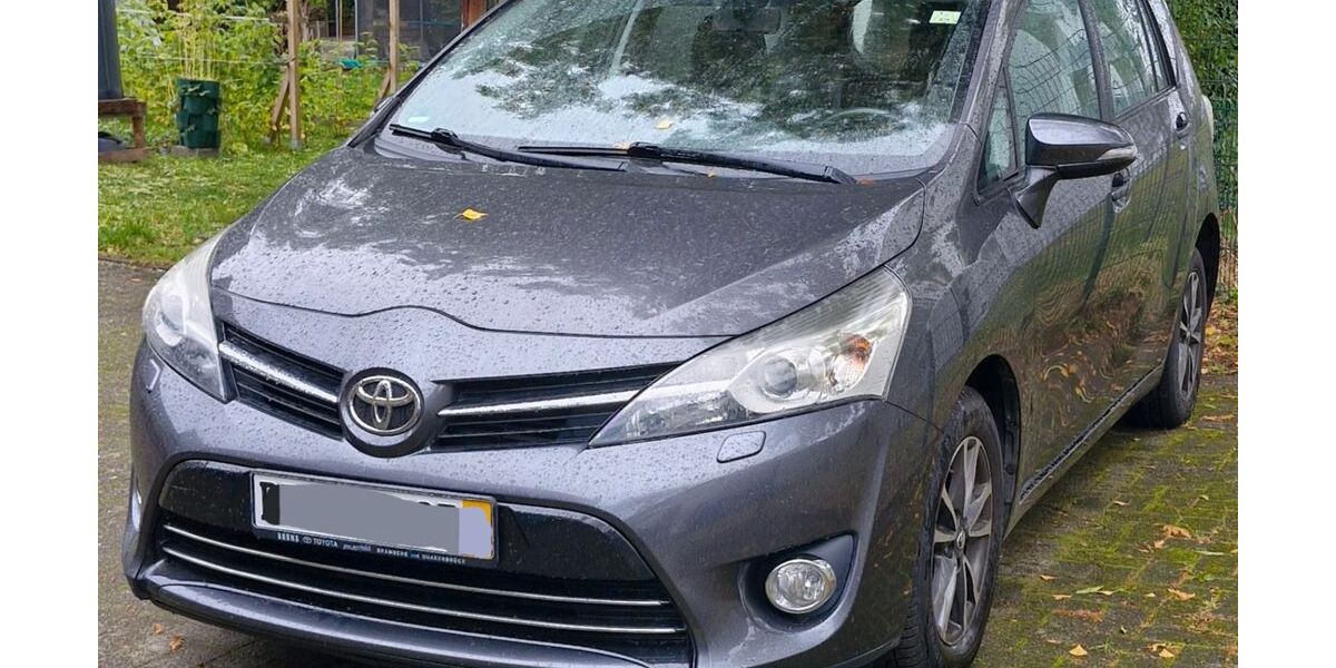 Toyota Verso 161.000 km 8.500 &euro; Delmenhorst 27751