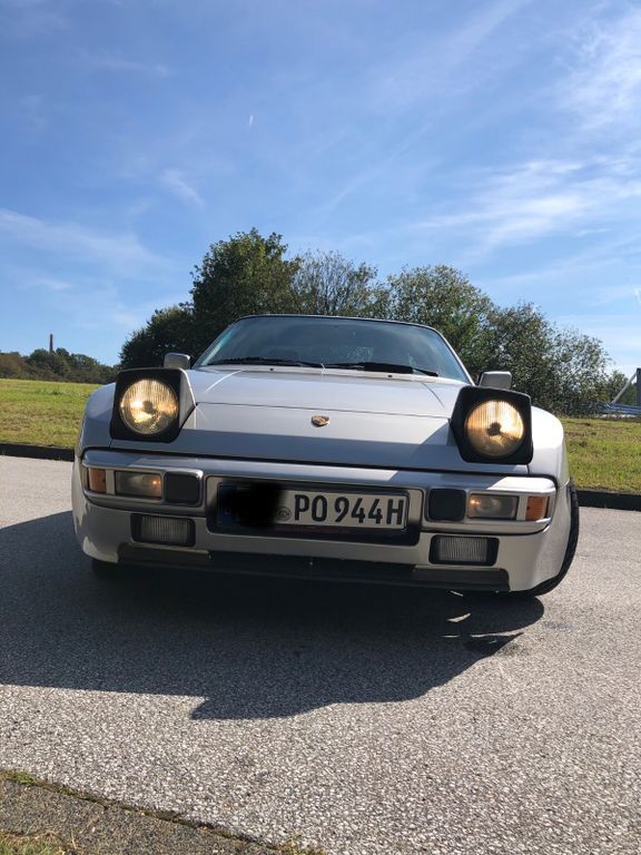 944