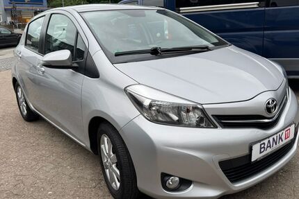 Toyota Yaris 176.011 km 7.490 &euro; Lübeck 23556