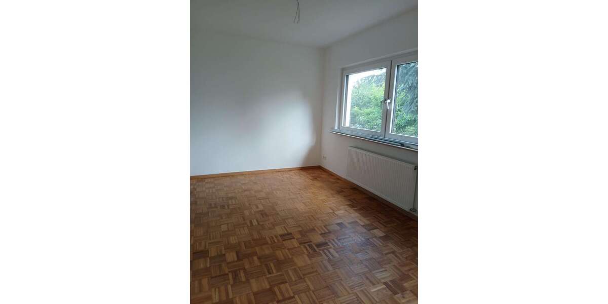 Etagenwohnung Korntal-Münc Münc - 3 Zimmer, 91 m&sup2;, 1.280&euro; | Angebot:27032170