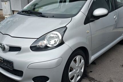 Toyota Aygo (X) 115.000 km 4.690 &euro; Berlin 13435