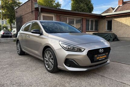 Hyundai i30 120.704 km 9.499 &euro; Berlin 13127