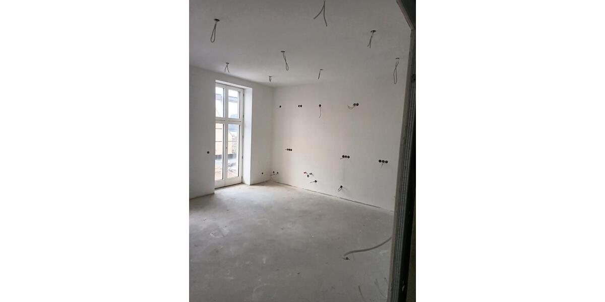 Etagenwohnung Senftenberg - 4 Zimmer, 124 m&sup2;, 12&euro; | Angebot:25991678