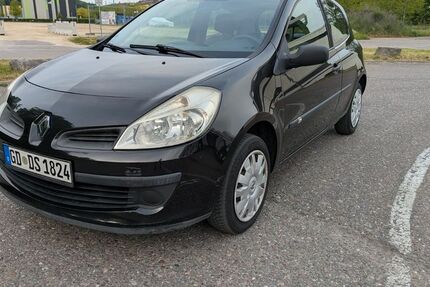 Renault Clio 147.500 km 2.150 &euro; Schwäbisch Gmünd 73525