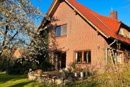 Haus Estorf - 6 Zimmer, 175 m&sup2;, 1.780&euro; | Angebot:26665678