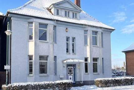 Haus Hagenow - 9 Zimmer, 260 m&sup2;, 279.000&euro; | Angebot:24347999