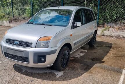 Ford Fusion 139.500 km 2.250 &euro; Wuppertal 42285