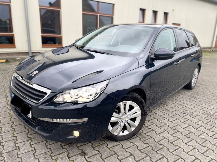 Peugeot 308 64.101 km 10.390 € Garrel 49681