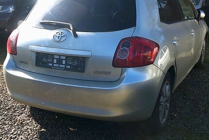 Toyota Auris 274.800 km 2.700 &euro; Grevenbroich 41516