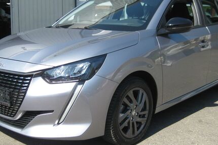 Peugeot 208 23.000 km 12.300 &euro; Stockach 78333