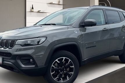 Jeep Compass 80.000 km 21.988 € Köln 51067