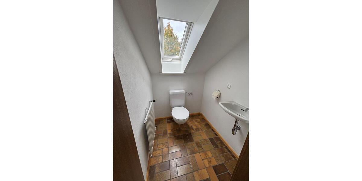 Dachgeschoßwohnung Appenweier - 4 Zimmer, 100 m&sup2;, 900&euro; | Angebot:25284005