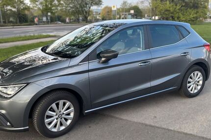 Seat Ibiza 72.543 km 12.200 &euro; Aachen 52066