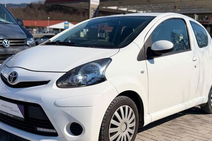 Toyota Aygo (X) 209.000 km 1.999 &euro; Seesen 38723