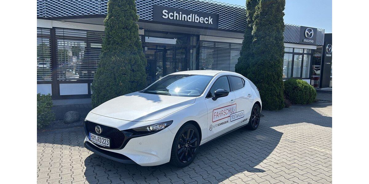 Mazda 3 2.610 km 27.890 &euro; Regensburg 93055