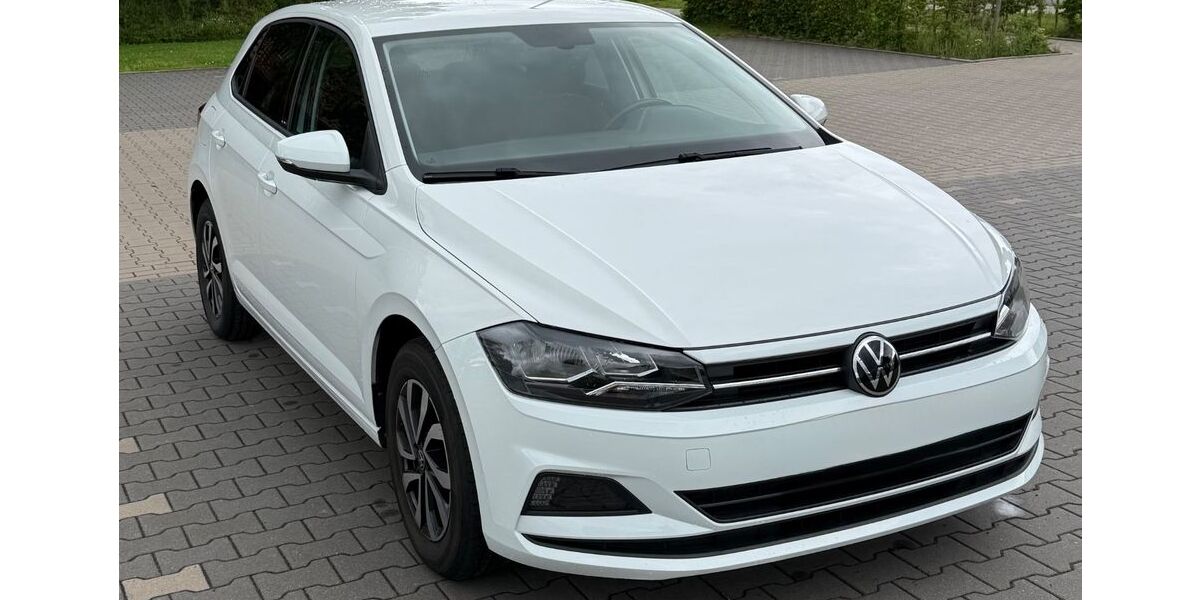 VW Polo 40.674 km 13.900 &euro; Großefehn 26629