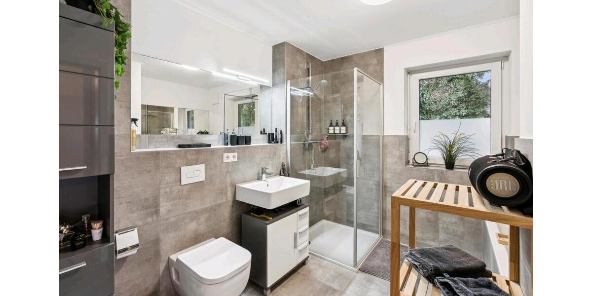 Dachgeschoßwohnung Ochsenhausen - 3.5 Zimmer, 93 m&sup2;, 405.000&euro; | Angebot:26987303