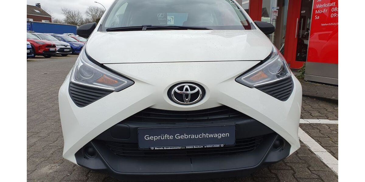 Toyota Aygo (X) 47.050 km 9.490 &euro; Beckum 59269