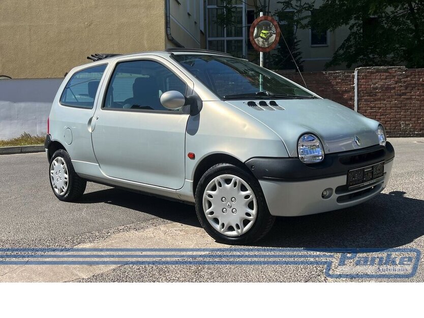 Renault Twingo 1.2 Liberty*Falt-Dach*4-Sitz*11/25TÜV*2-E 174.613 km 1.980 € Berlin 13187