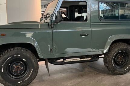 Land Rover Defender 47.658 km 35.000 &euro; Iserlohn 58642