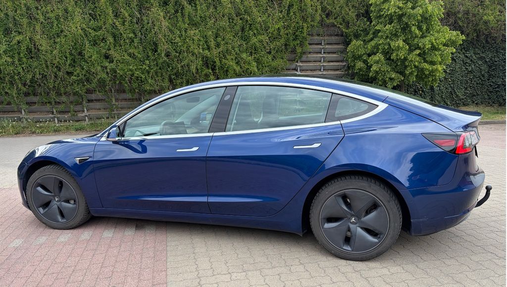 Tesla Model 3 154.941 km 19.900 &euro; Mölln 23879