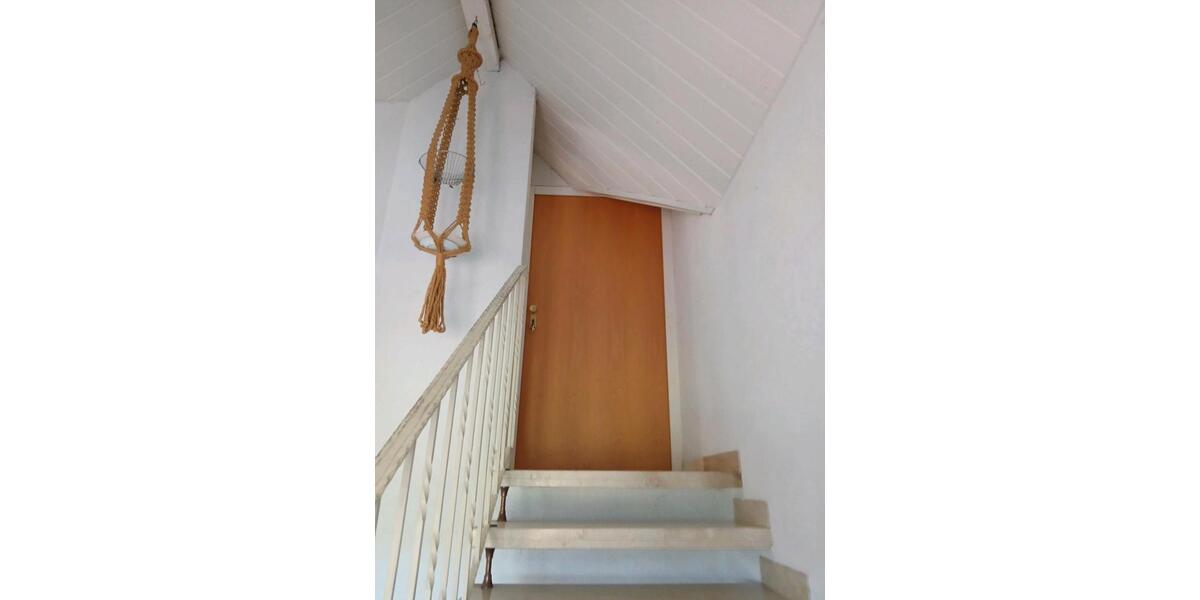 Dachgeschoßwohnung Niedenstein - 2 Zimmer, 50 m&sup2;, 500&euro; | Angebot:26406733