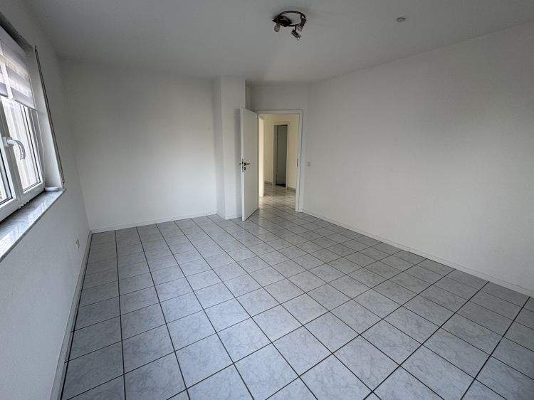 Etagenwohnung Mannheim Neckarau - 3 Zimmer, 84 m&sup2;, 1.200&euro; | Angebot:24789619