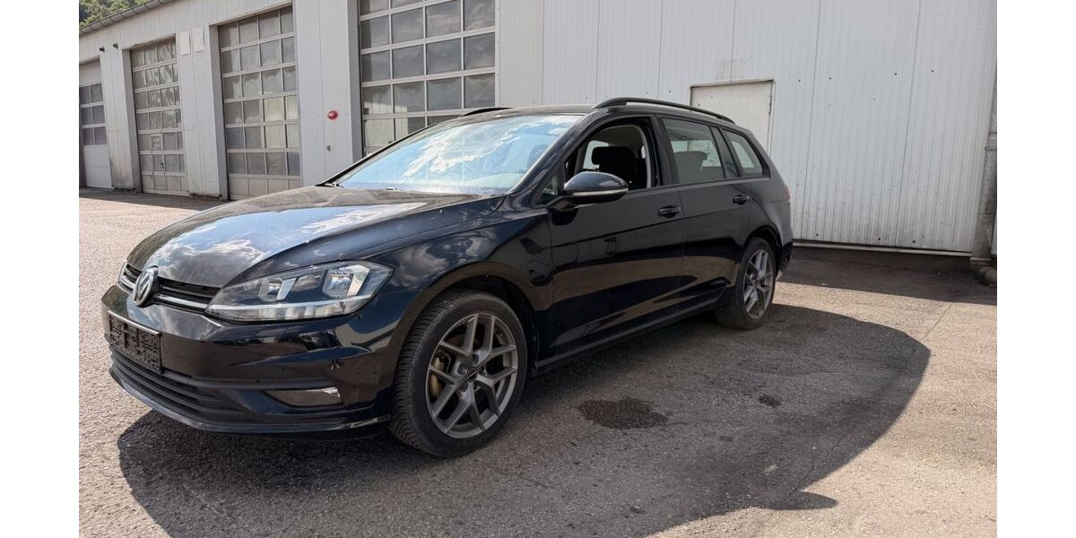 VW Golf 135.000 km 9.488 &euro; Nürnberg 90441