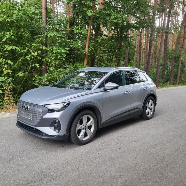 Audi Q4 e-tron 71.000 km 27.500 € Abensberg 93326