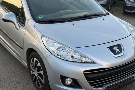 Peugeot 207 92.000 km 3.499 &euro; Gundelsheim 74831