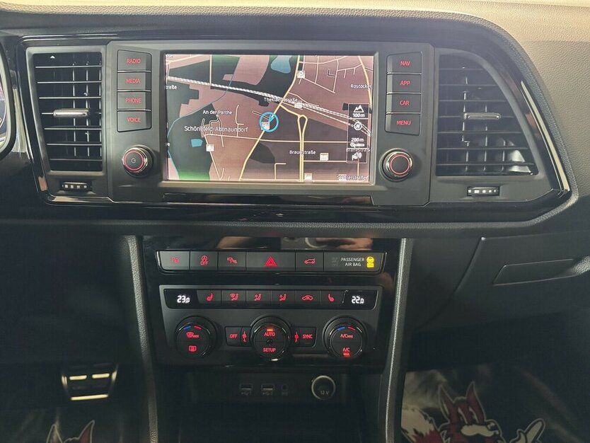 Cupra Ateca 4Drive /LED/Navi/Beats/Spur/360°/Ahk 69.951 km 26.490 € Leipzig 04347