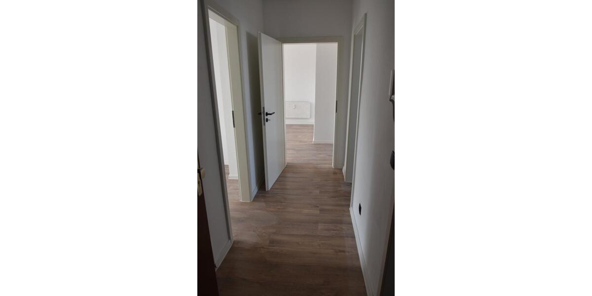 Etagenwohnung Weißenfels - 3 Zimmer, 58 m&sup2;, 60.000&euro; | Angebot:25852460