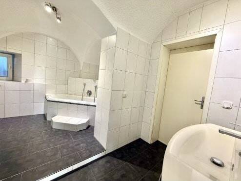 Einfamilienhaus Floß - 7 Zimmer, 182 m&sup2;, 1.590&euro; | Angebot:26139599