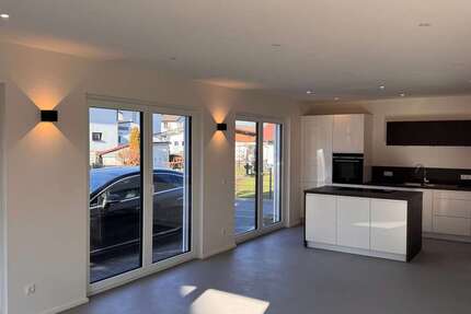 Haus zum Mieten in Rosenheim 2.890 € 155 m² 4 zimmer