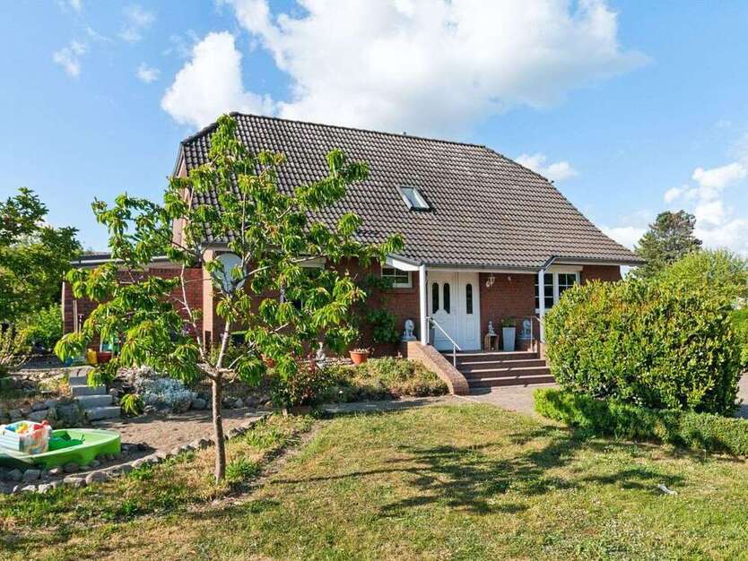 Haus zum Kaufen in Dümmer 350.000 € 201 m²