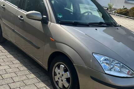 Ford Focus 87.000 km 2.500 &euro; Bestwig 59909