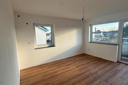 Wohnung Buchen (Odenwald) - 3 Zimmer, 1 m&sup2;, 890&euro; | Angebot:25299858