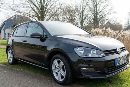 VW Golf 92.950 km 10.990 &euro; Kleve 47533
