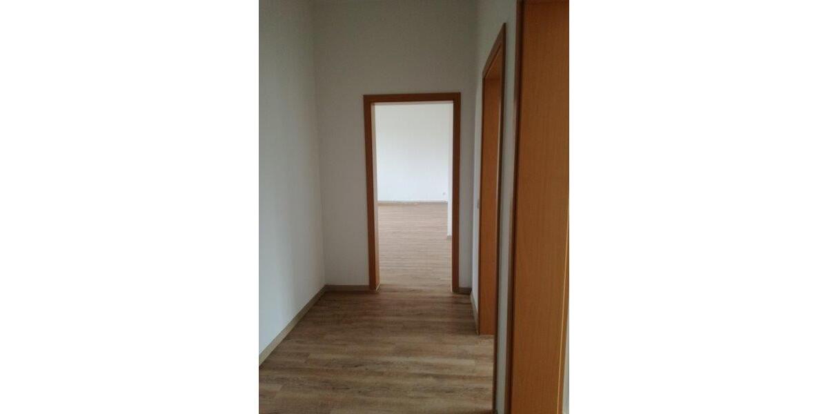 Etagenwohnung Tangerhütte - 3 Zimmer, 90 m&sup2;, 730&euro; | Angebot:26299823
