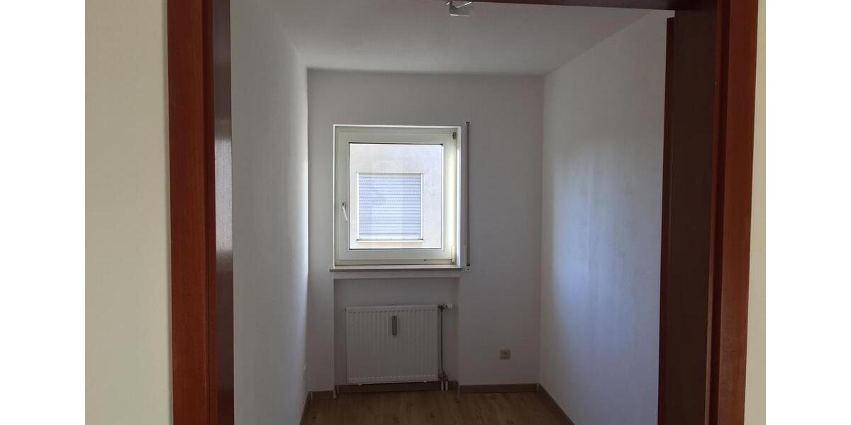 Dachgeschoßwohnung Rastatt - 2.5 Zimmer, 83 m&sup2;, 260.000&euro; | Angebot:26699602