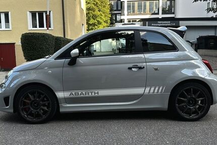 Abarth 695 40.500 km 24.200 &euro; München 81675